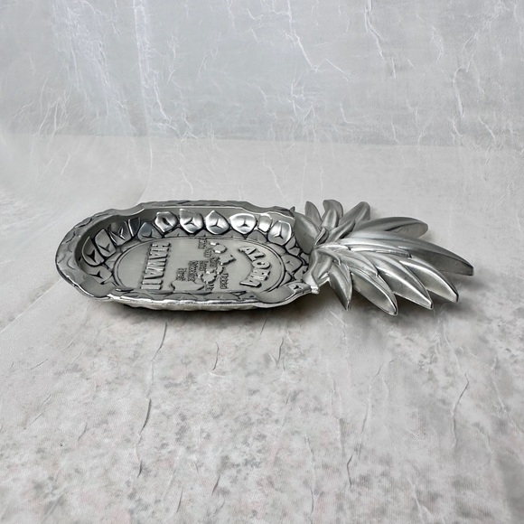 Pineapple Shape Silver Metal Aloha Ashtray w/ State of Hawaii Engraving - Picture 7 of 15